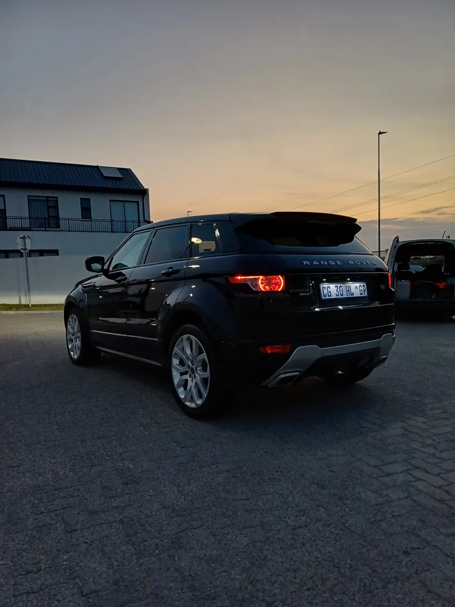 Range Rover Evoque at dusk after a full valet